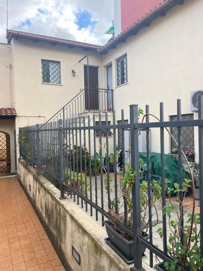 Residenza Niutta- Roma Appartement Buitenkant foto